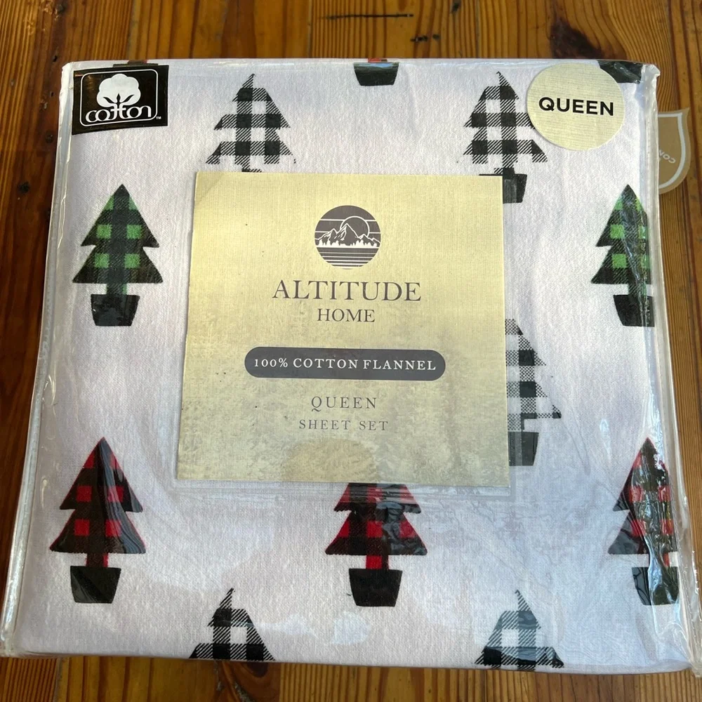 ALTITUDE HOME Christmas Trees Flannel Queen Sheet Set NWT NEW - Picture 1 of 5